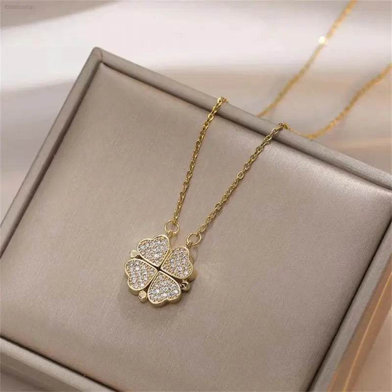 Fashion Retro Clover Heart Pendant Necklace for Women - Estalios