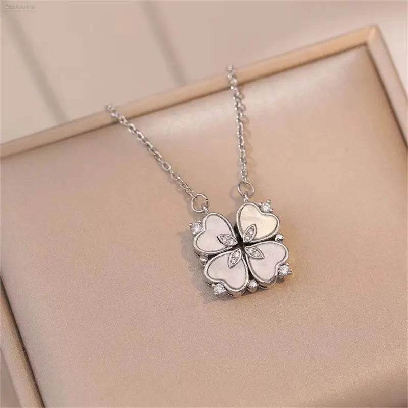 Fashion Retro Clover Heart Pendant Necklace for Women - Estalios