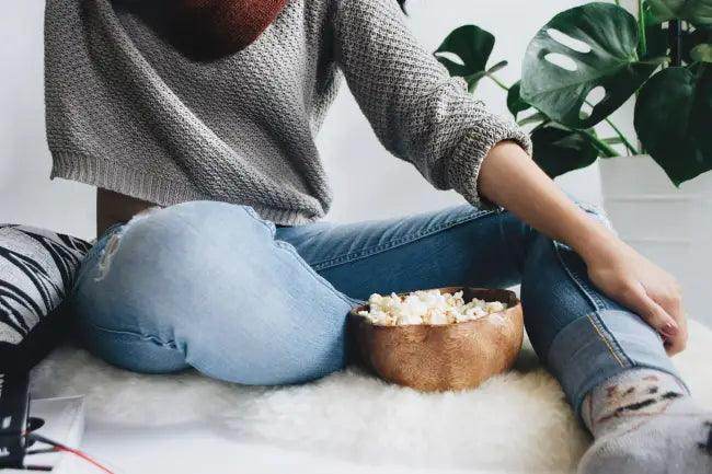 Stylish Home Trio: Lux Rug, Rose Decor & Bowl - Estalios