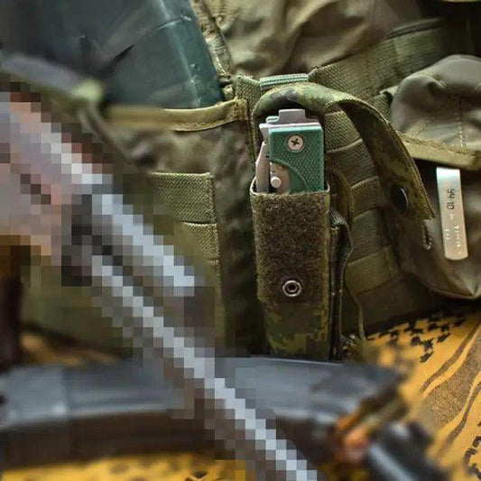 Your Ultimate Tactical Sidekick Camouflage Multi-Tool Vest - Estalios