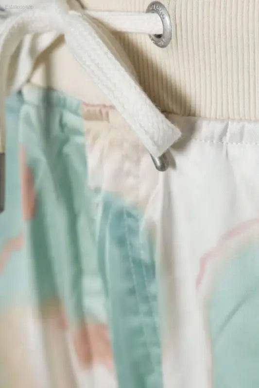 Drawstring waist shorts.