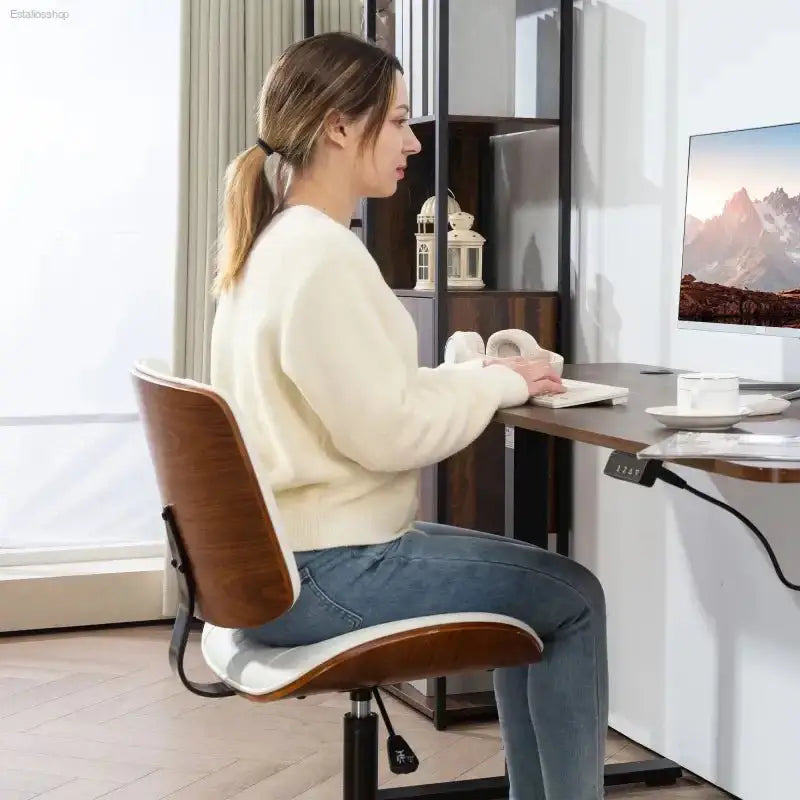 HOMCOM PU Leather Office Chair with Adjustable Height for Stylish Home Workspaces - EstaliosShop