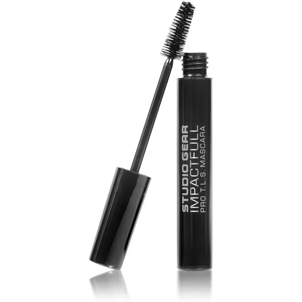 Black mascara tube and applicator from Impactfull Pro Maximum Fullness Studio Gear