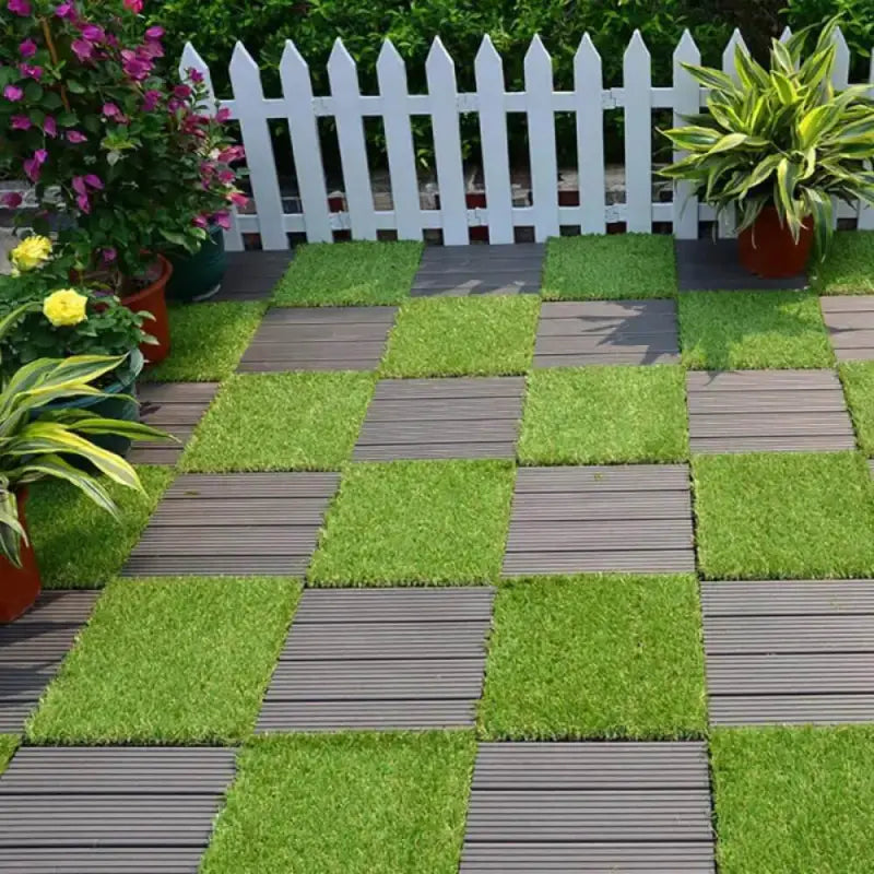 Interlocking Tufted Grass Deck Tiles 10-Pack 12x12 Inches - Estalios