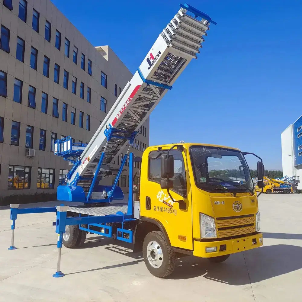 Yellow Juhe 32m-65m Telescopic Lifting Machine Truck with extended conveyor belt