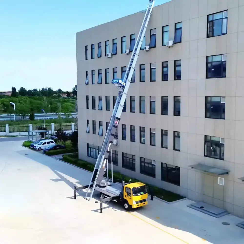 Yellow Juhe 32m-65m Telescopic Lifting Machine Truck with extended ladder