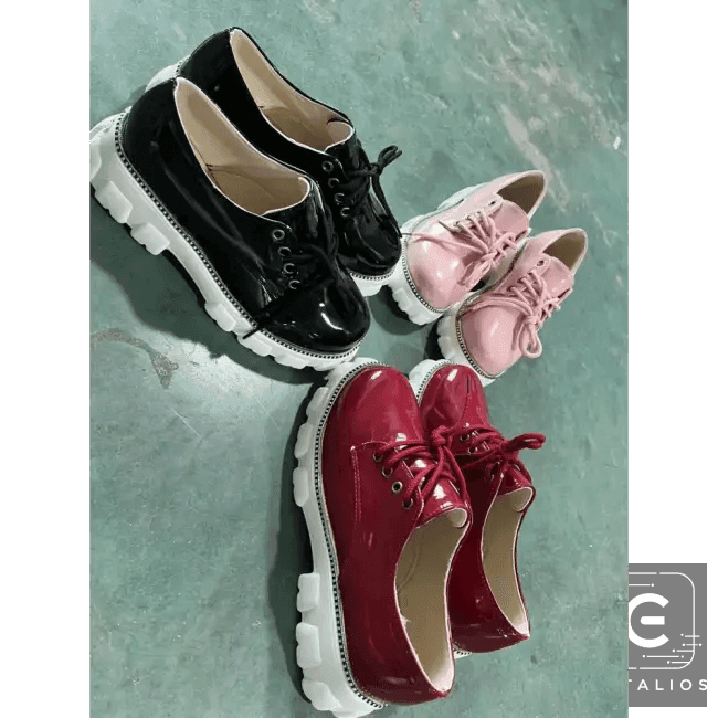 Strut in Style: Burgundy & Black Patent Leather Platforms for Comfort - Estalios