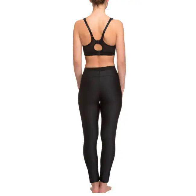 Empower Your Workout: Sleek Black Sports Bra and Leggings - Estalios
