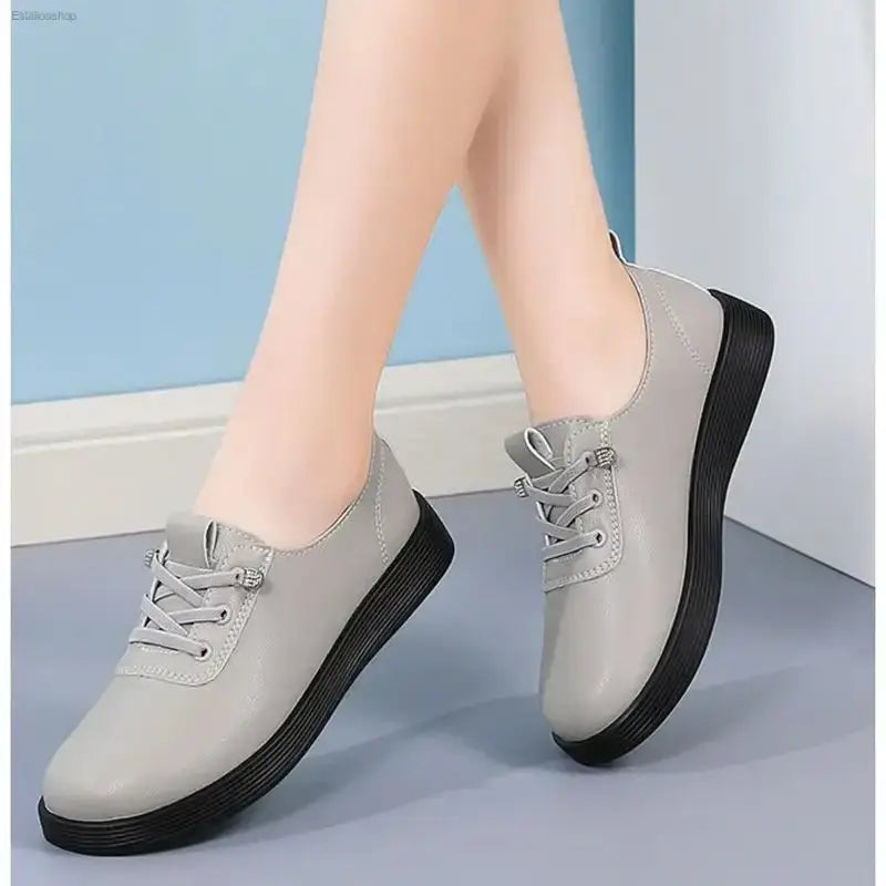Lightweight Non - Slip Flat Shoes with Soft Soles for Stylish Women - EstaliosShop