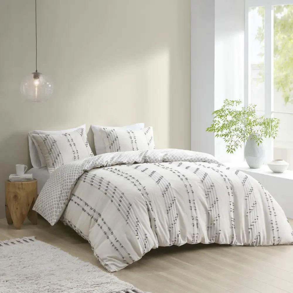 Dreamy Neutrals: White and Gray Bedding Bliss! - Estalios
