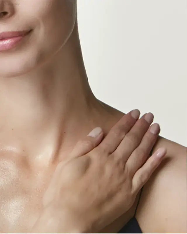 ✨ Luxurious Lift – La Mer Neck & Décolleté Concentrate 1.7 oz | Perfect for Rejuvenating Delicate Skin - 1.7 oz