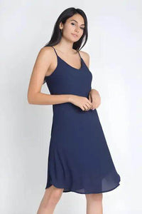 Navy Flowy Sleeveless Slip Dress for Casual Summer Style - Estalios