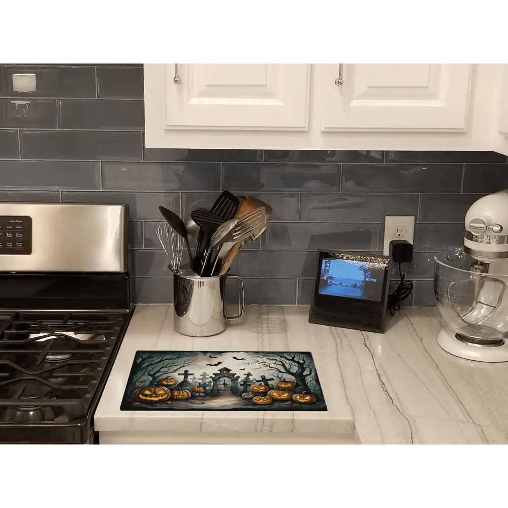 Spooktacular Slice Cutting Board: Halloween Fright! Unleash your Inner Ghoul with our Halloween Cutting Board, the Perfect Blend of Spooky Style - Estalios