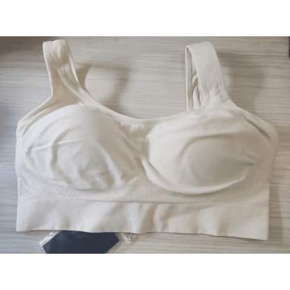 Unleash Invisible Support: The Seamless Black Bra! Experience unparalleled comfort and a smooth silhouette with our Black Seamless Bra. This bra is designed to disappear under - Estalios