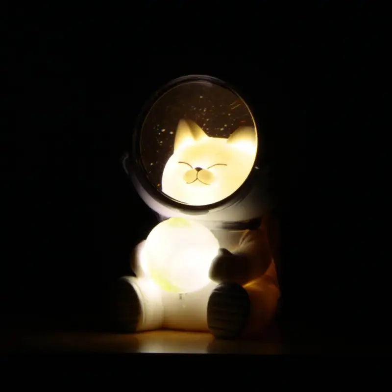 Puseky Astronaut Cat Night Light - Enchanting LED Moon Lamp for Home and Office Decoration - Estalios
