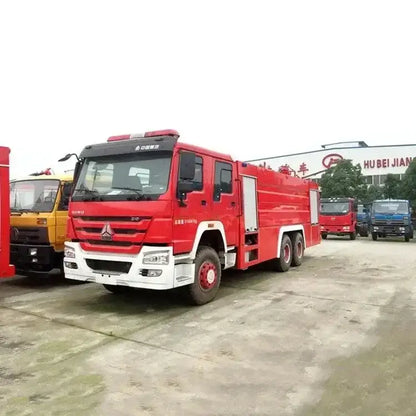 Red Fire Truck Multifunction Water Wheels for fun and play with water foam features