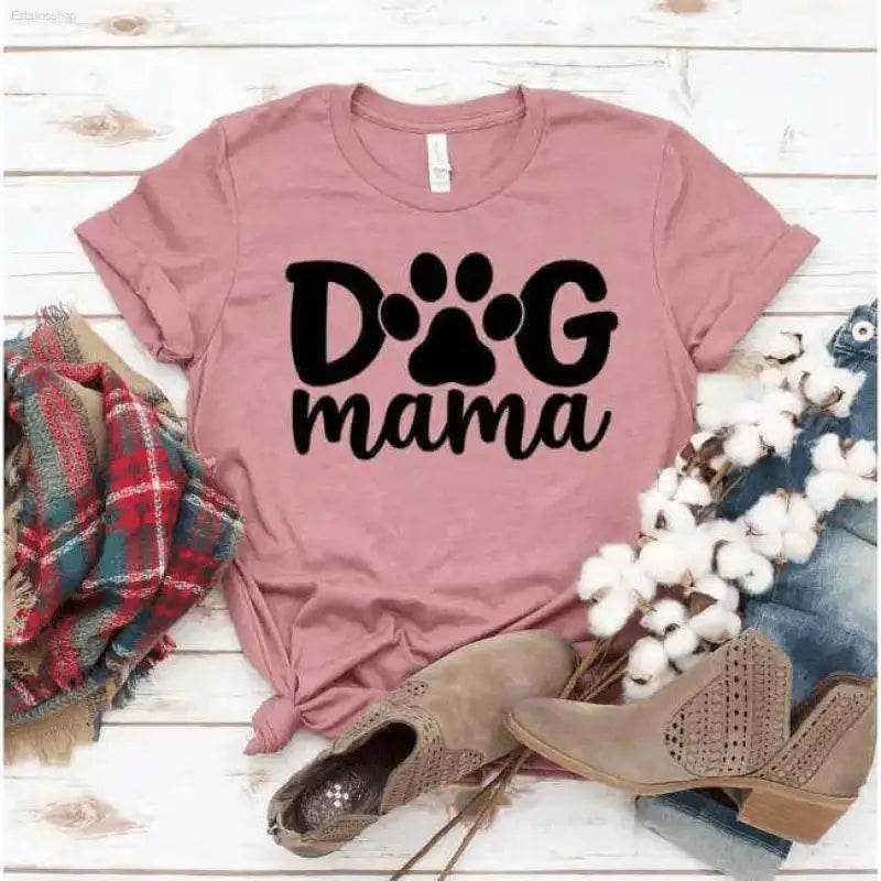 Pink ’Dog mama’ t-shirt.