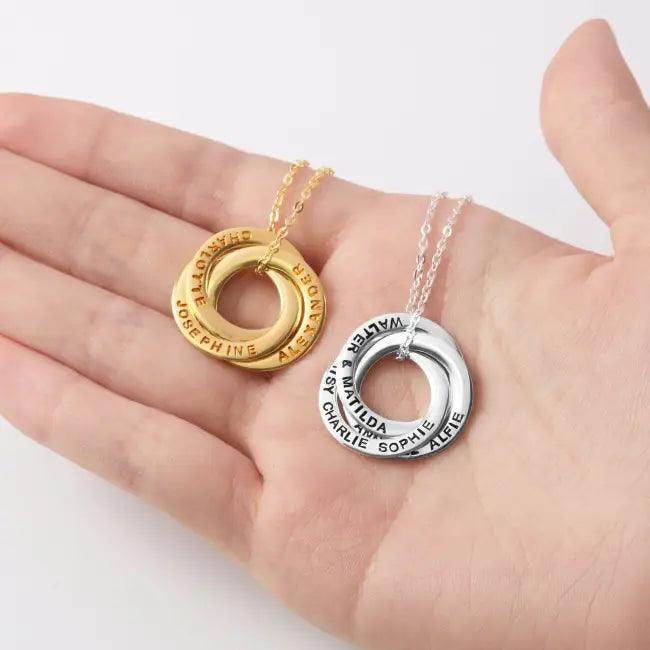 Dazzling Rose Gold Interlocking Circle Pendant for Chic Style - Estalios