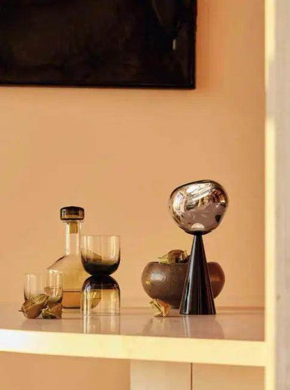 Stylish Copper Glow Table Lamp with Sculptural Flair - Estalios