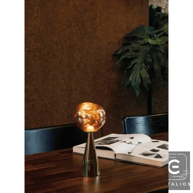 Stylish Copper Glow Table Lamp with Sculptural Flair - Estalios