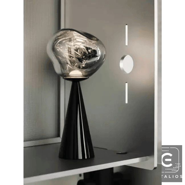 Stylish Copper Glow Table Lamp with Sculptural Flair - Estalios