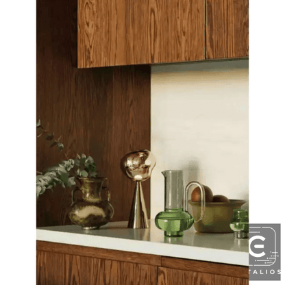 Stylish Copper Glow Table Lamp with Sculptural Flair - Estalios