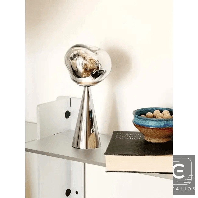 Stylish Copper Glow Table Lamp with Sculptural Flair - Estalios