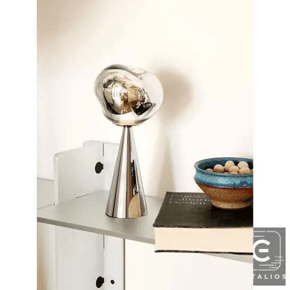 Stylish Copper Glow Table Lamp with Sculptural Flair - Estalios