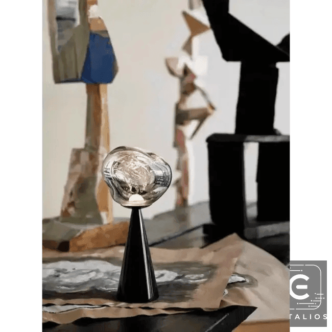 Stylish Copper Glow Table Lamp with Sculptural Flair - Estalios