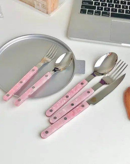 Chic Pink Perfection Cutlery and Plate Set for Elegance - Estalios