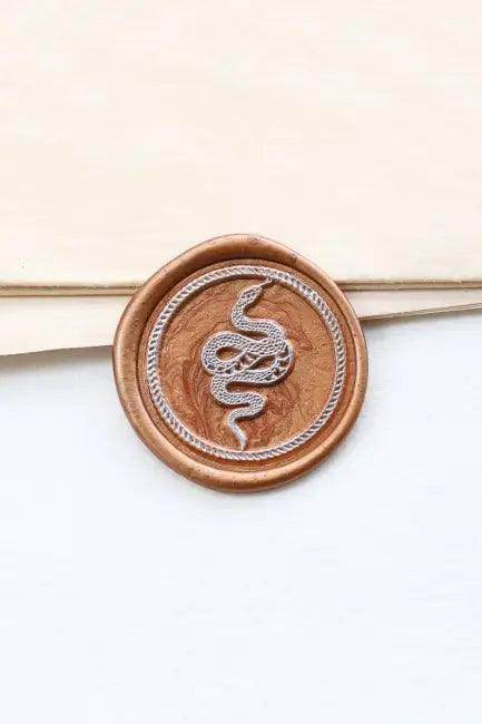 Elegant Snake Wax Seal Stamp with Comfortable Wooden Handle - Estalios