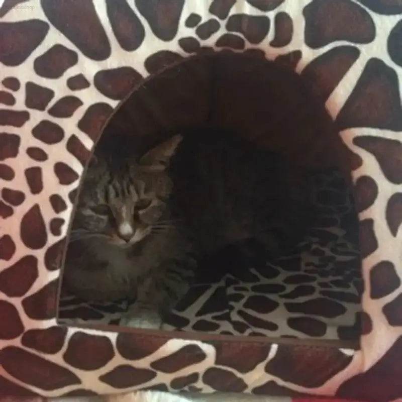 Soft Strawberry Pet House Cushion for Small Dogs and Cats - Estalios