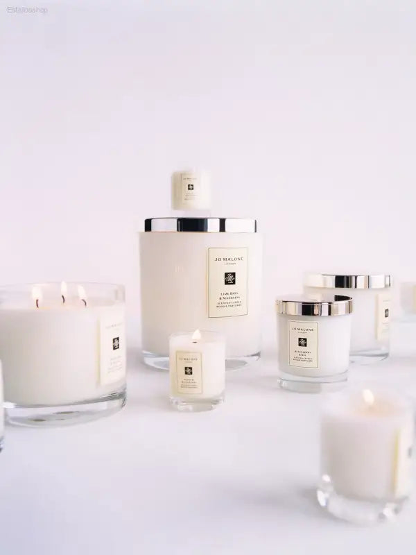 ✨ Soothing Ambiance – Jo Malone London Honeysuckle & Davana Classic Candle | Perfect for Creating a Warm Atmosphere