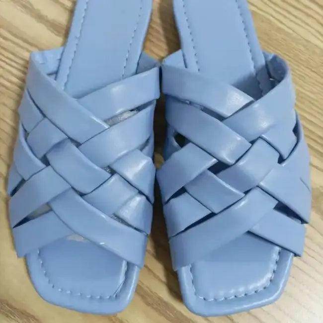 Stylish Pink and White Woven Slide Sandals for Summer Vibes - Estalios