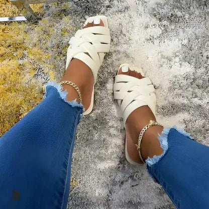 Stylish Pink and White Woven Slide Sandals for Summer Vibes - Estalios