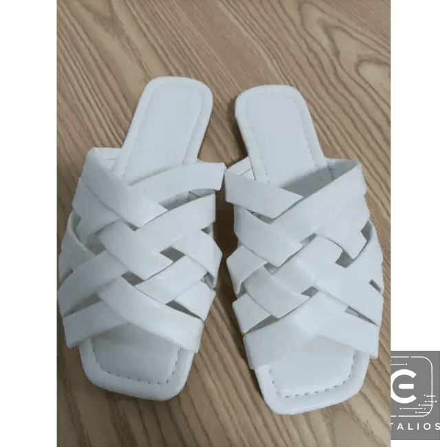 Stylish Pink and White Woven Slide Sandals for Summer Vibes - Estalios