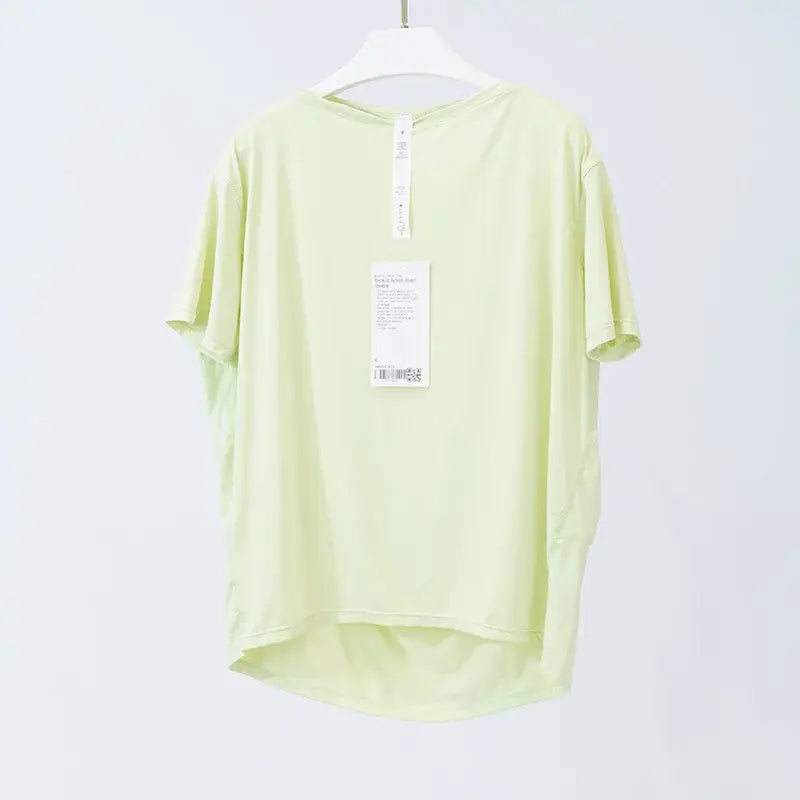 Light green short-sleeved yoga shirt, ice silk breathable fabric, loose fit for summer fun