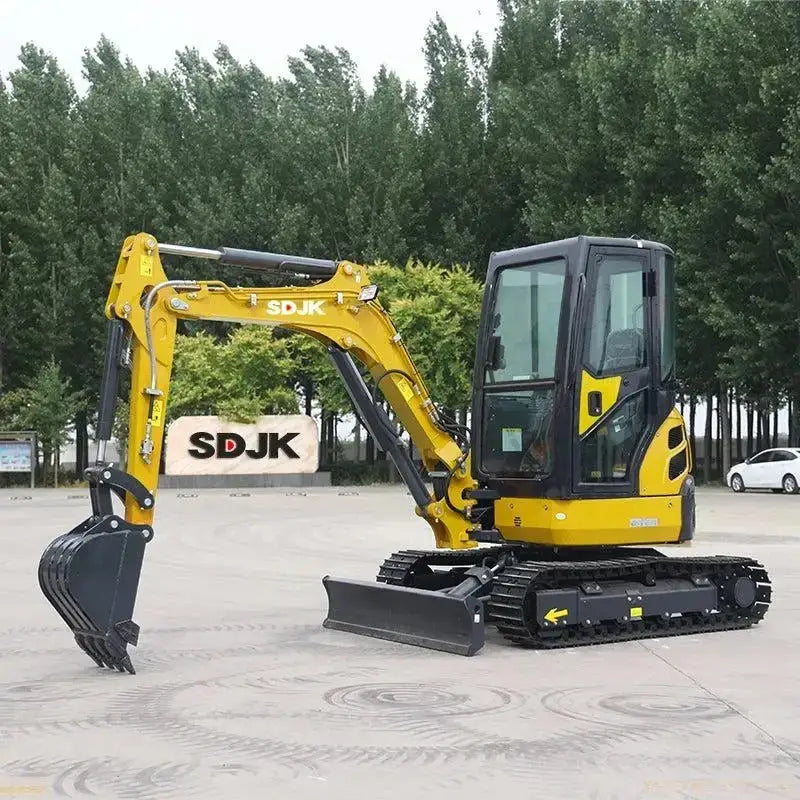 Yellow and black Ton Mini Excavator for maximum digging distance on the farm