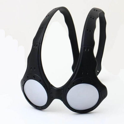 Steampunk Vision: Goggles of Tomorrow! Gear up for adventure with these awesome Silver Steampunk Goggles, blending Victorian style with futuristic flair. Stand - Estalios