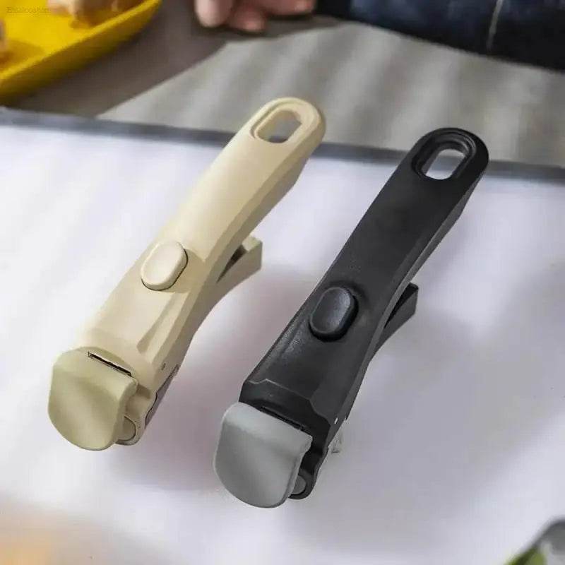 Universal Ergonomic Removable Pot Handle for Cookware - Estalios