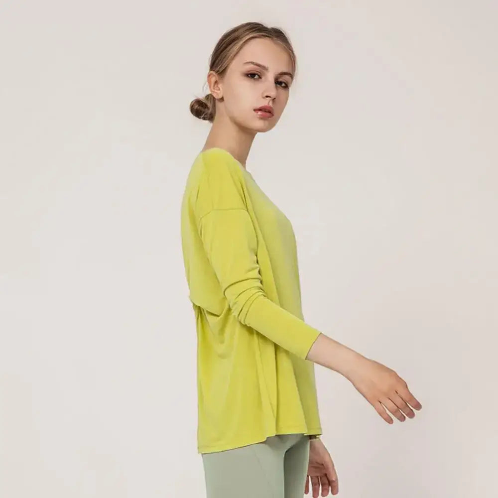 Chartreuse long-sleeved top with cross round neck for loose yoga clothes and fast dry running