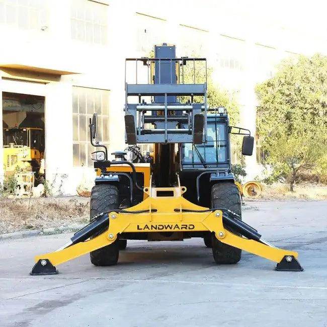 Yellow Landward TH1030 Telescopic Handler for Heavy Lifting - Estalios